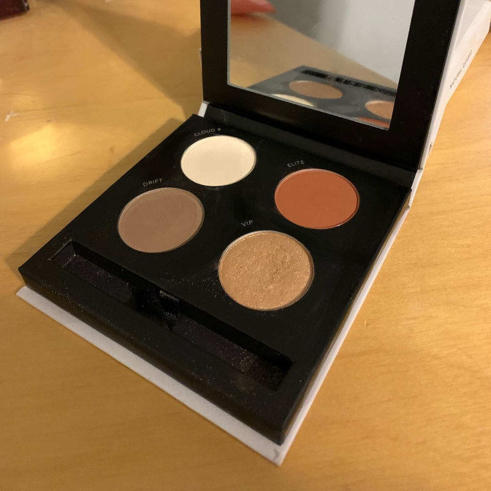 Savvy Minerals by Young Living Sahara Sunset Eyeshadow Palette